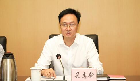 吳志新簡歷：欽州市人大副主任吳志新，曾任欽州市政府、市人大秘書長